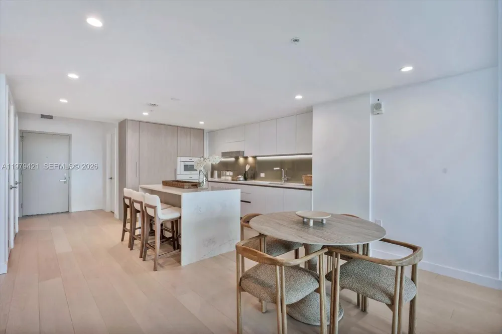 9201 E Bay Harbor Dr #503 Bal Harbour, FL 33154
