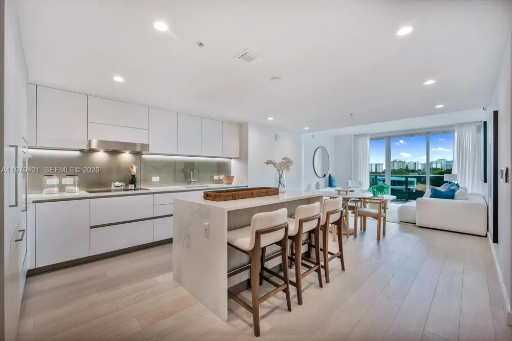 9201 E Bay Harbor Dr #503 Bal Harbour, FL 33154