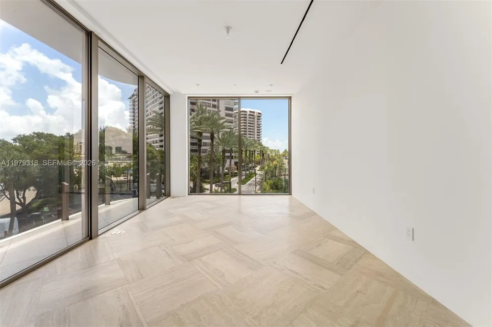 5 Grove Isle Dr #S304 Coconut Grove, FL 33133