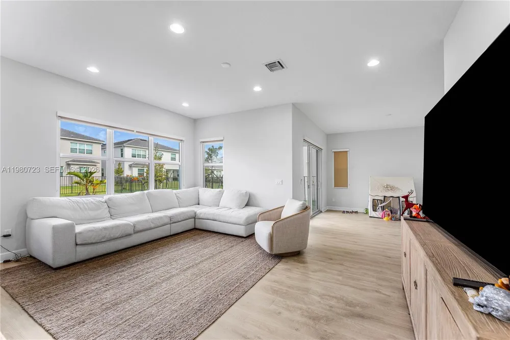 14209 Lace Bark Ln Westlake, FL 33470