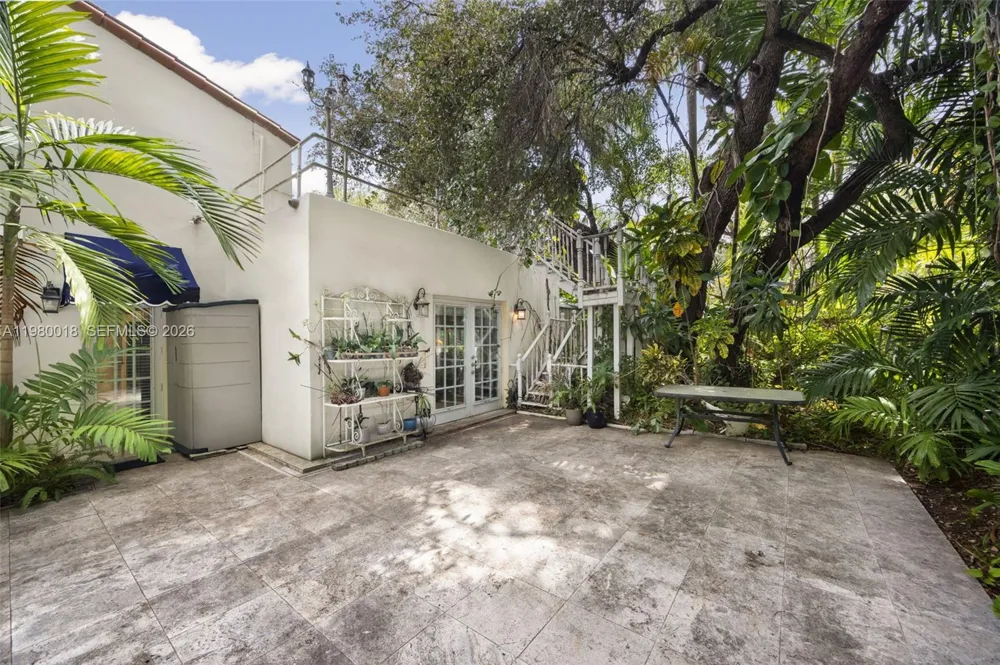 S Bayshore Dr Coconut Grove, FL 33133