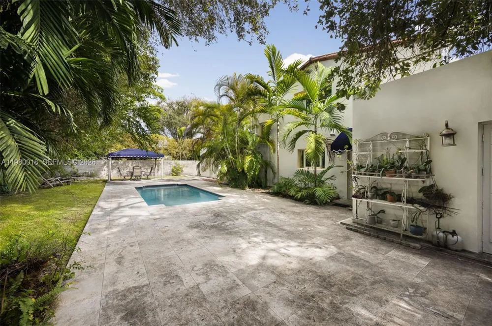 S Bayshore Dr Coconut Grove, FL 33133