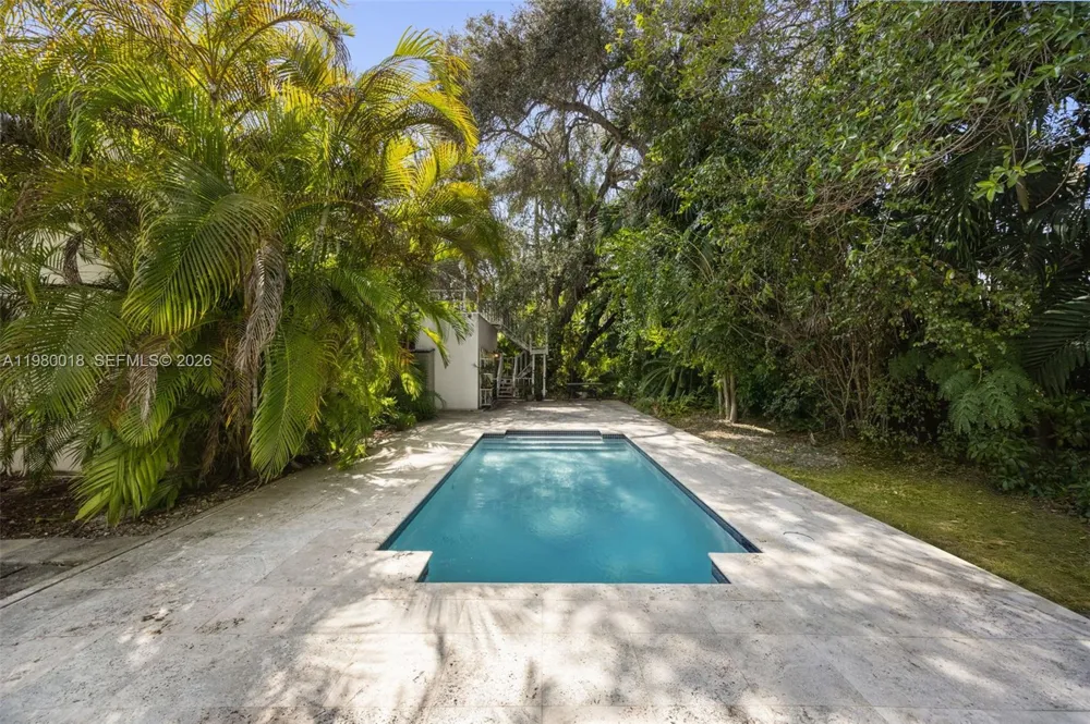 S Bayshore Dr Coconut Grove, FL 33133