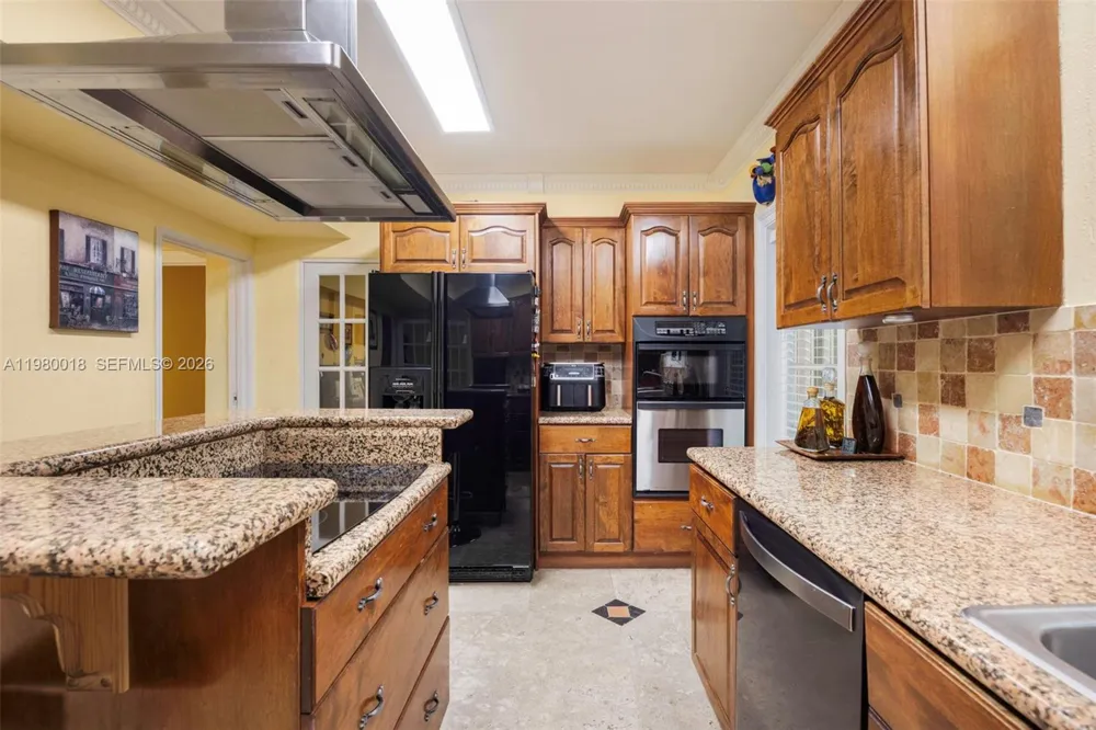 S Bayshore Dr Coconut Grove, FL 33133