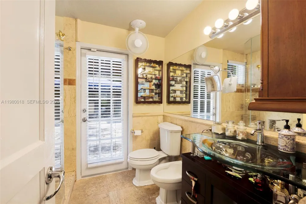 S Bayshore Dr Coconut Grove, FL 33133