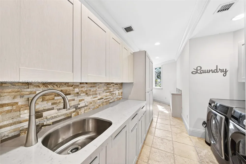 6255 SW 133rd St Pinecrest, FL 33156