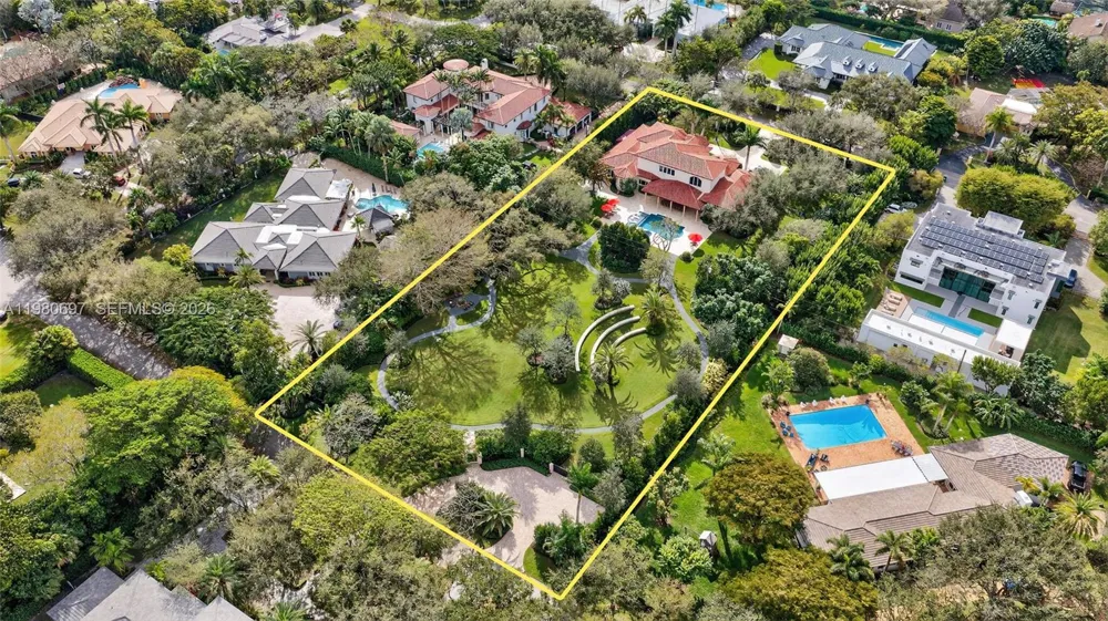6255 SW 133rd St Pinecrest, FL 33156