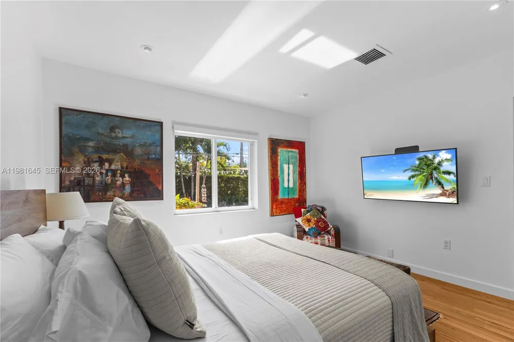70 NE 97th St Miami Shores, FL 33138