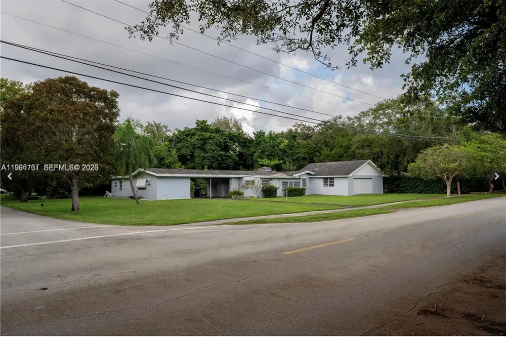 8045 SW 128th St Pinecrest, FL 33156