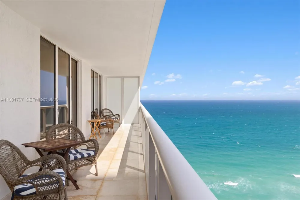 1830 S Ocean Dr #2904 Hallandale Beach, FL 33009
