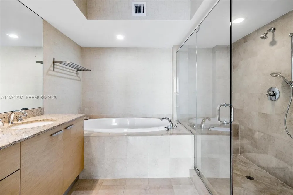 1830 S Ocean Dr #2904 Hallandale Beach, FL 33009