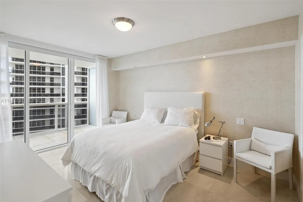 1830 S Ocean Dr #2904 Hallandale Beach, FL 33009