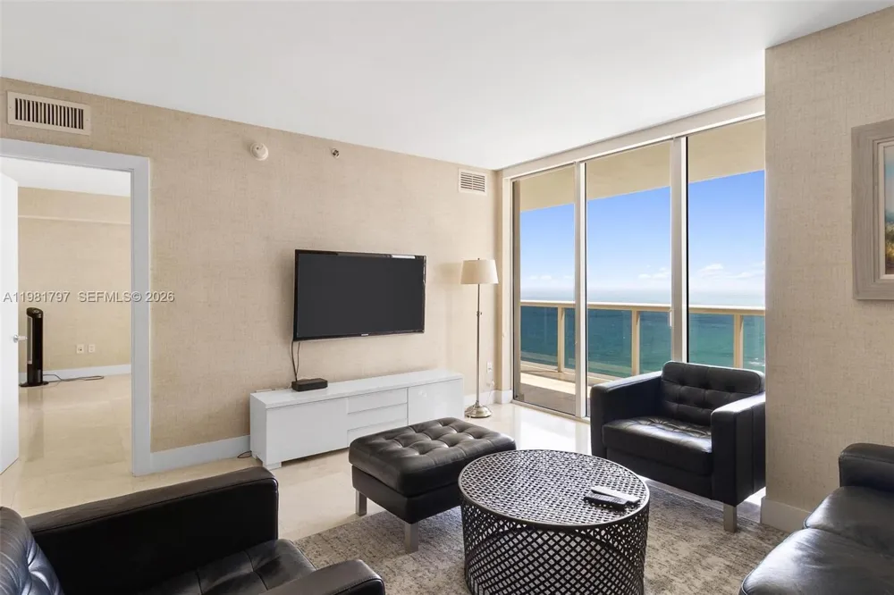1830 S Ocean Dr #2904 Hallandale Beach, FL 33009