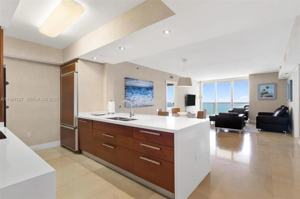 1830 S Ocean Dr #2904 Hallandale Beach, FL 33009