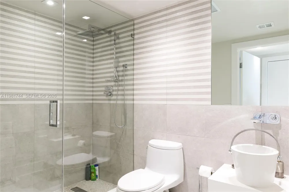 1830 S Ocean Dr #2903 Hallandale Beach, FL 33009