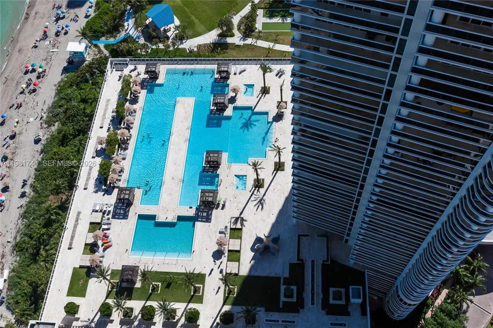 1830 S Ocean Dr #2903 Hallandale Beach, FL 33009