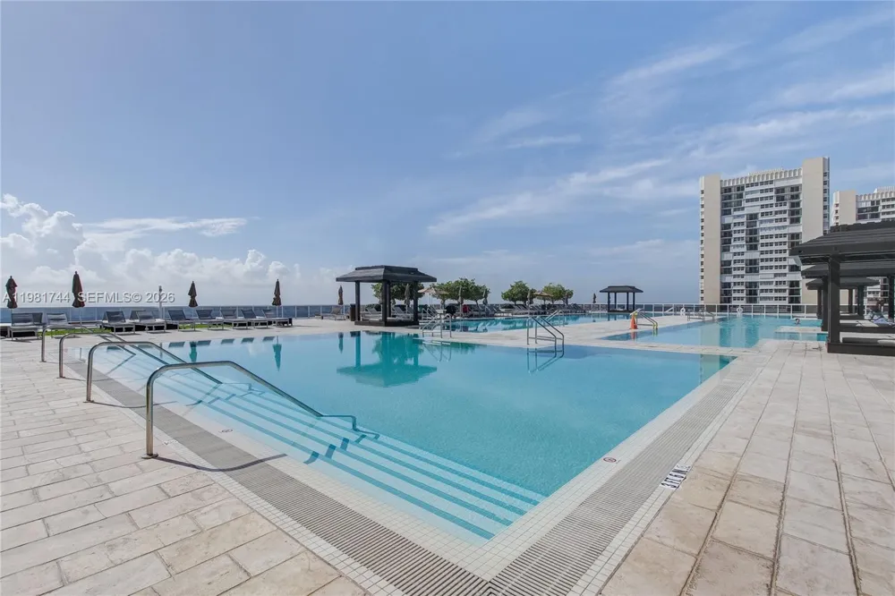 1830 S Ocean Dr #2903 Hallandale Beach, FL 33009