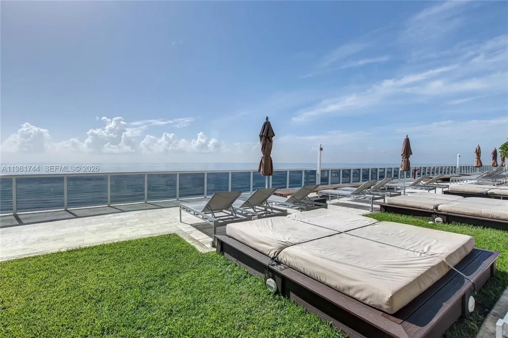 1830 S Ocean Dr #2903 Hallandale Beach, FL 33009