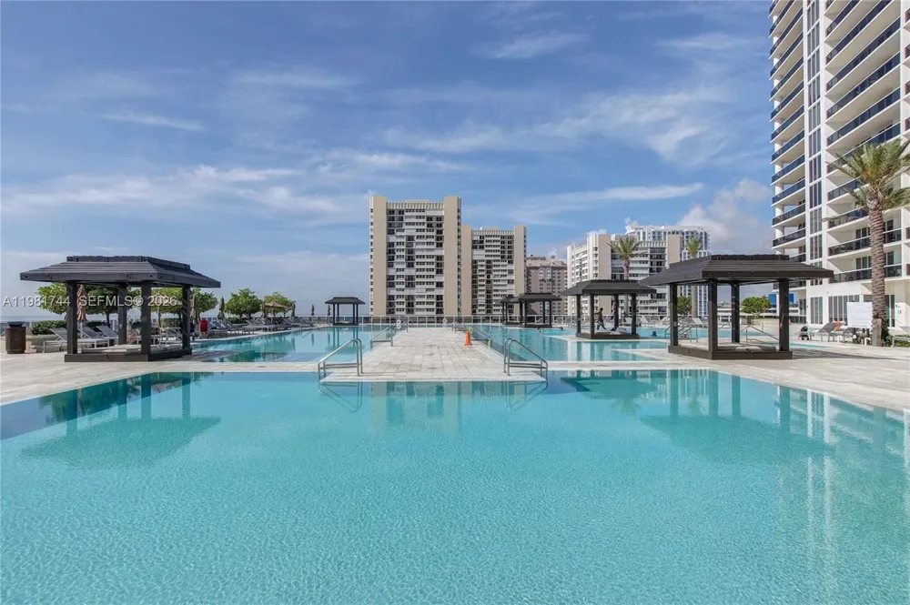1830 S Ocean Dr #2903 Hallandale Beach, FL 33009