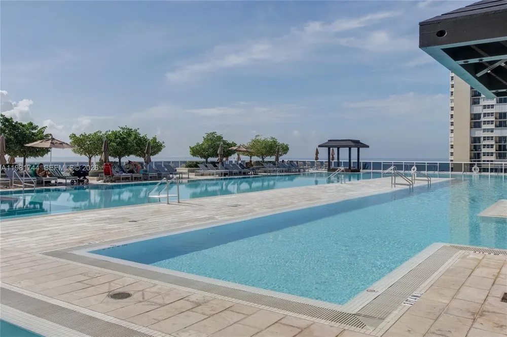 1830 S Ocean Dr #2903 Hallandale Beach, FL 33009