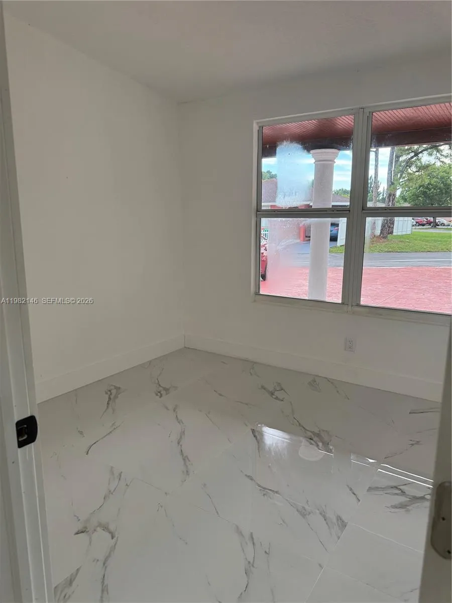 20819 NW 41st Ave Rd Miami Gardens, FL 33055