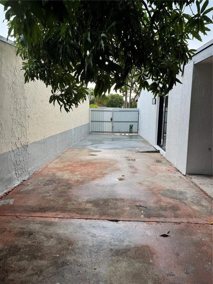 20819 NW 41st Ave Rd Miami Gardens, FL 33055