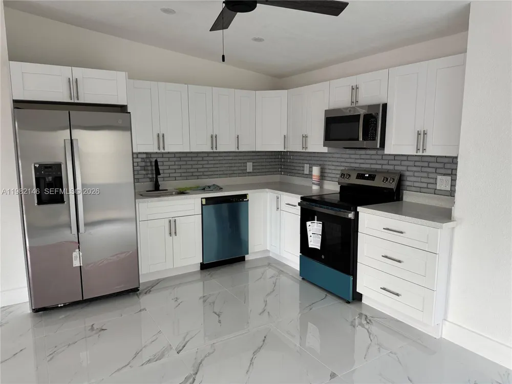 20819 NW 41st Ave Rd Miami Gardens, FL 33055