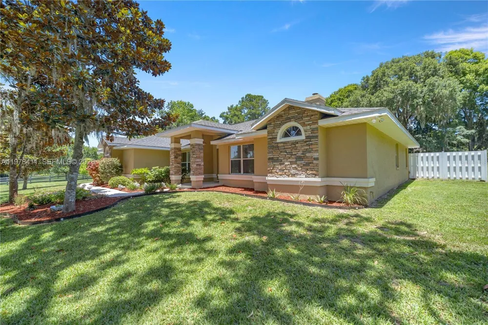1699 SW 80 ocala, FL 34476