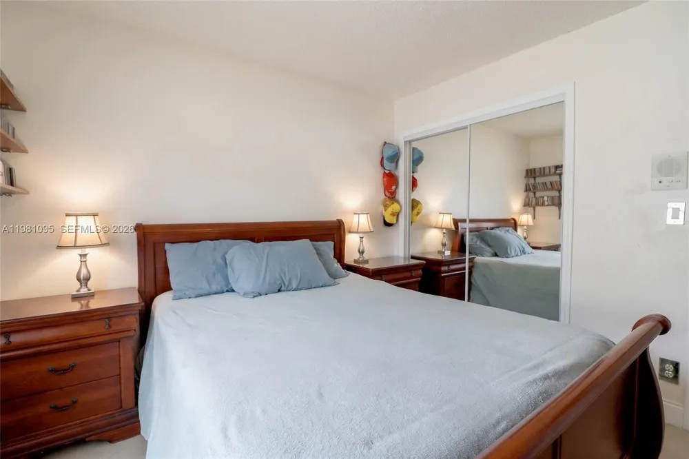 8070 SW 157th Pl Miami, FL 33193
