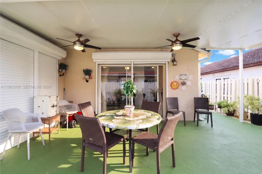 8070 SW 157th Pl Miami, FL 33193