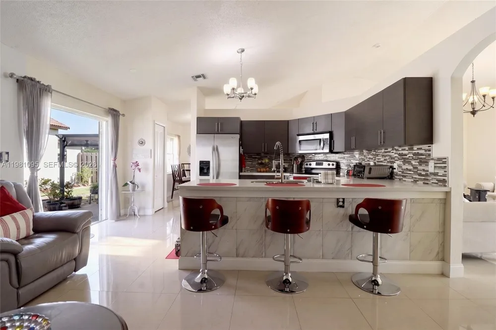 8070 SW 157th Pl Miami, FL 33193
