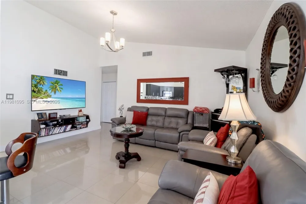 8070 SW 157th Pl Miami, FL 33193