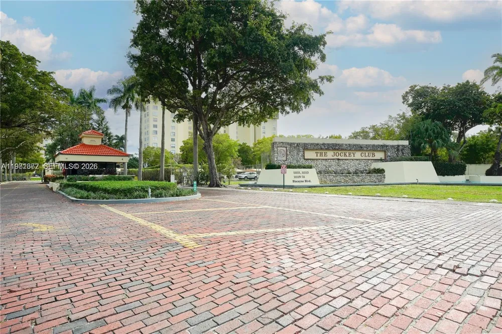 11111 Biscayne Blvd #20E Miami, FL 33181
