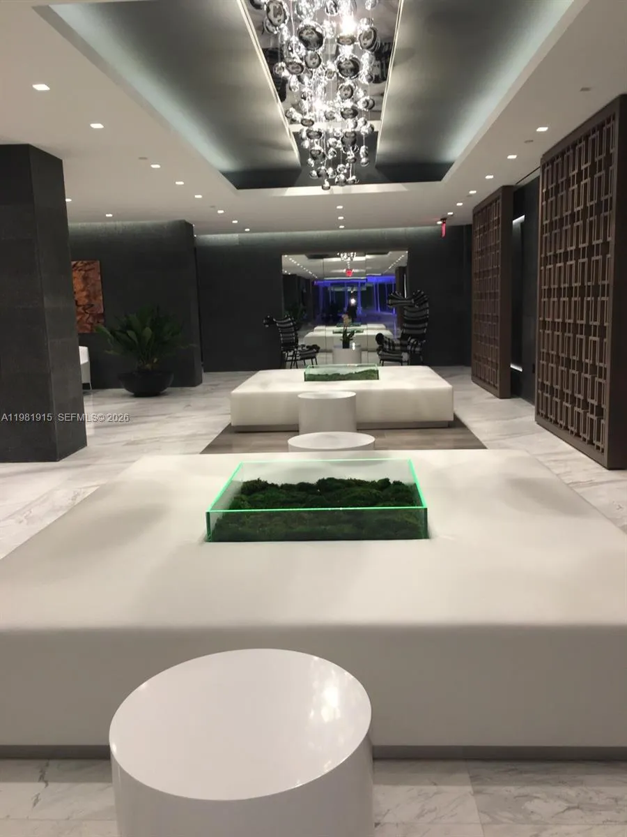 400 Sunny Isles Blvd #1701 Sunny Isles Beach, FL 33160