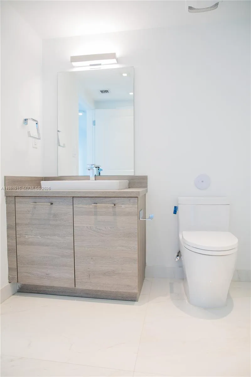 400 Sunny Isles Blvd #1701 Sunny Isles Beach, FL 33160