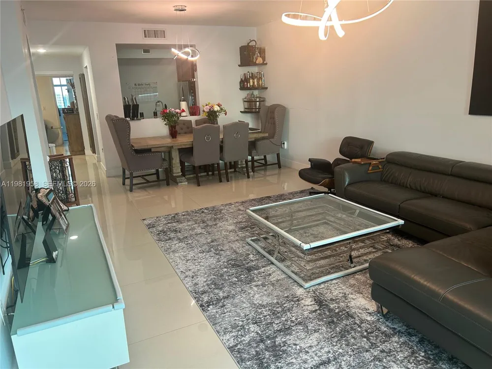3340 NE 190th St #1407 Aventura, FL 33180