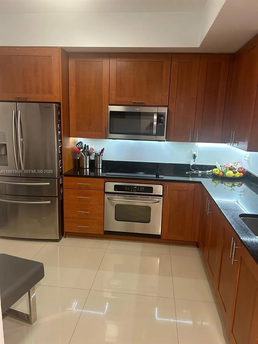 3340 NE 190th St #1407 Aventura, FL 33180