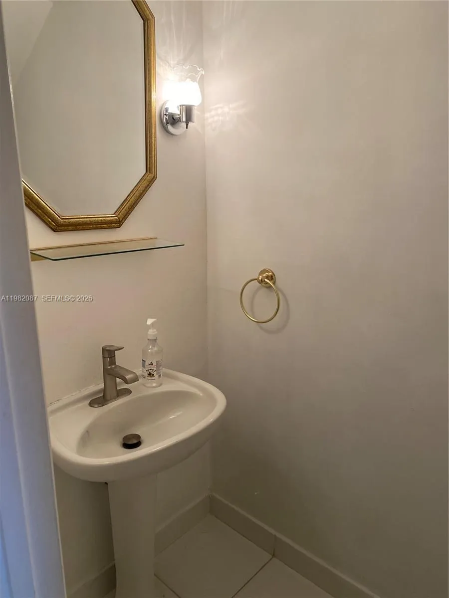 1951 Atlantic Shores Blvd #20 Hallandale Beach, FL 33009