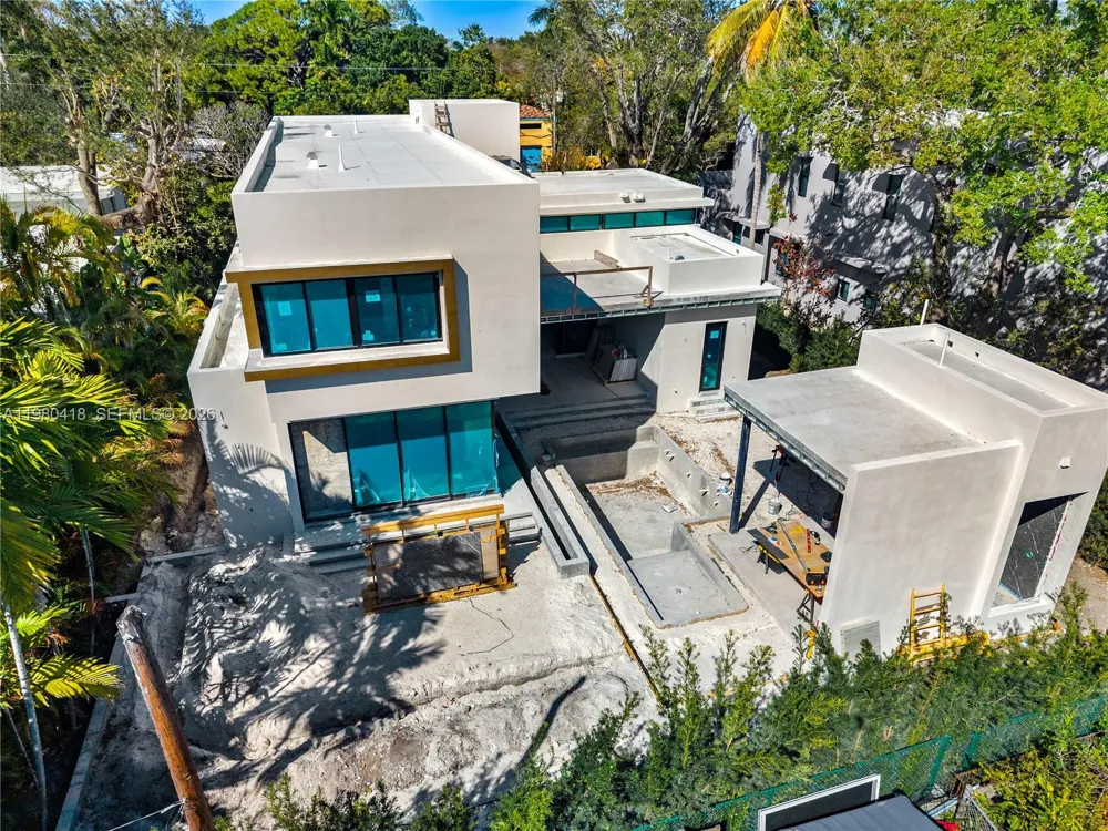 820 NE 111th St Biscayne Park, FL 33161