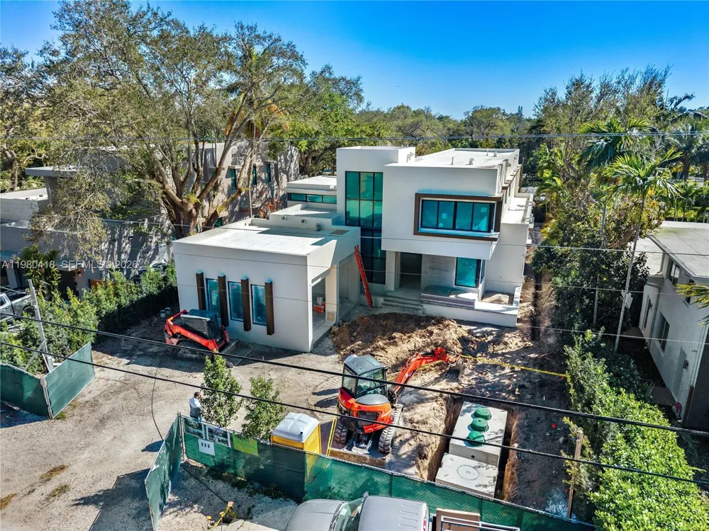 820 NE 111th St Biscayne Park, FL 33161