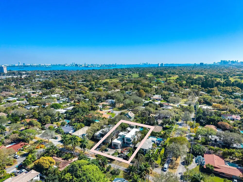 820 NE 111th St Biscayne Park, FL 33161