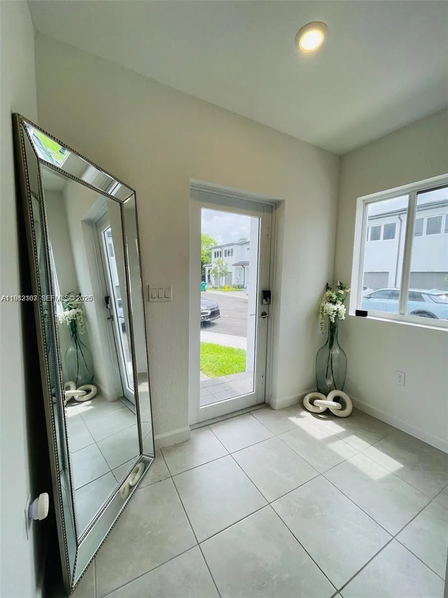 5000 SW 37th St Pembroke Park, FL 33023