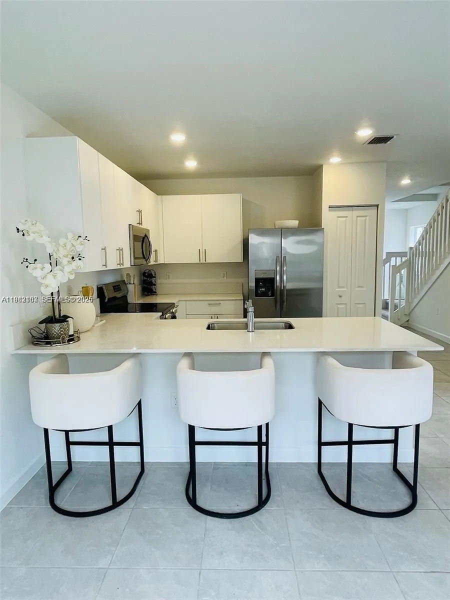 5000 SW 37th St Pembroke Park, FL 33023