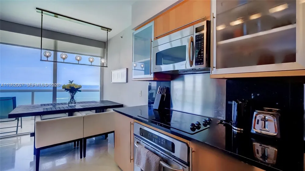 6365 Collins Ave #3802 Miami Beach, FL 33141