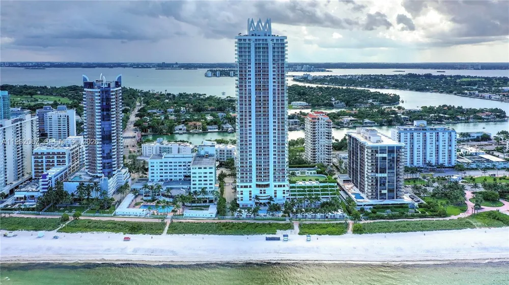 6365 Collins Ave #3802 Miami Beach, FL 33141