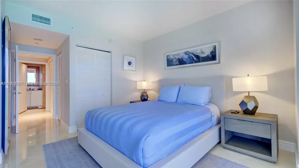 6365 Collins Ave #3802 Miami Beach, FL 33141