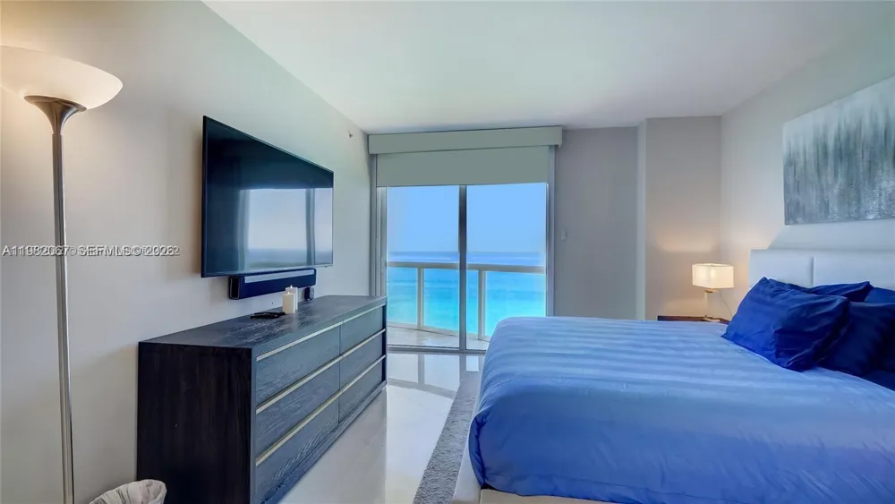 6365 Collins Ave #3802 Miami Beach, FL 33141