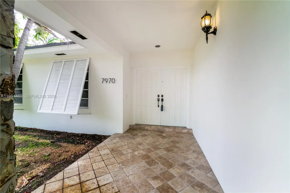 7970 SW 146th St Palmetto Bay, FL 33158