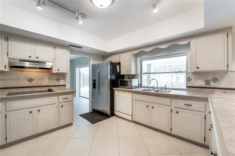 7970 SW 146th St Palmetto Bay, FL 33158