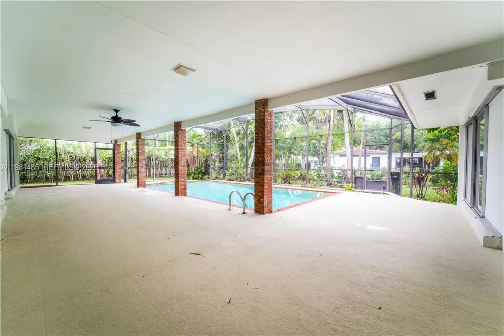 7970 SW 146th St Palmetto Bay, FL 33158